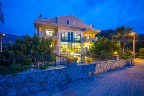 Mete Villa 2 İçmeler